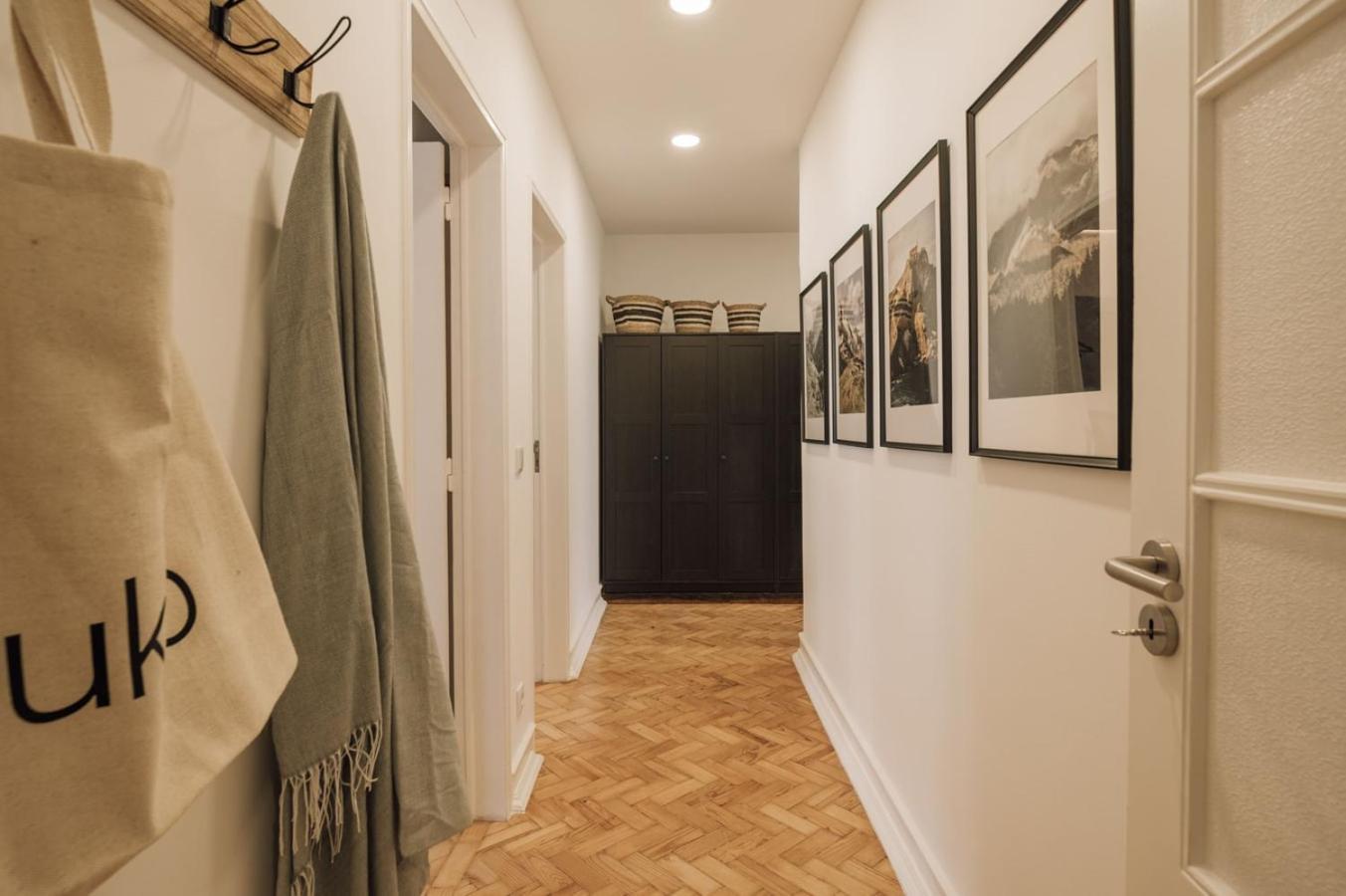 Badet - 3 Bedrooms, Office And Terrace In Alvalade Apartment Lisbon
