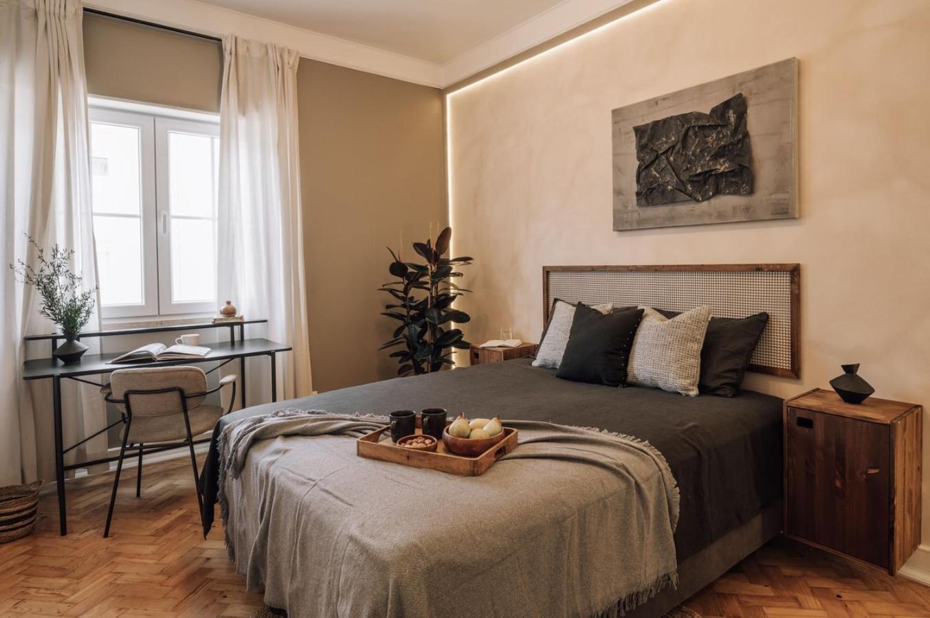 Badet - 3 Bedrooms, Office And Terrace In Alvalade Apartment Lisbon