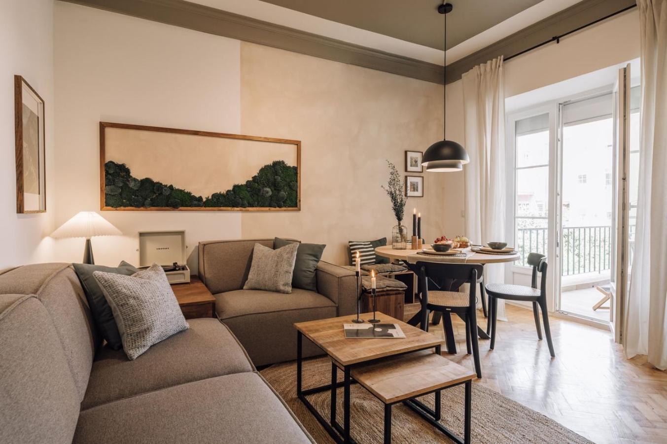 Badet - 3 Bedrooms, Office And Terrace In Alvalade Apartment Lisbon